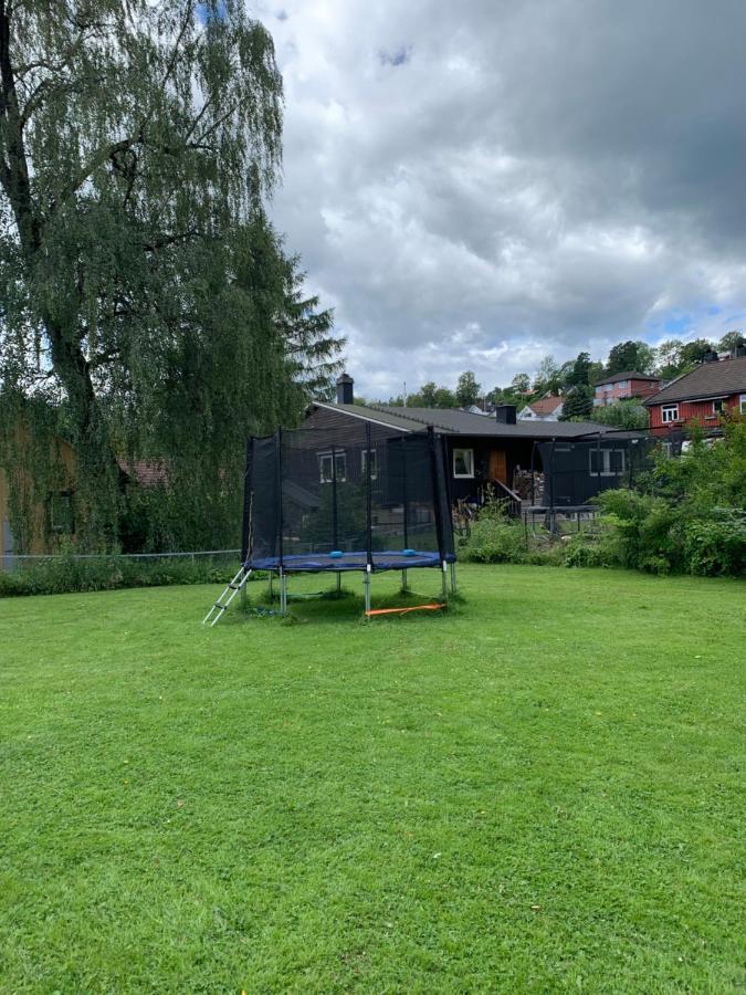 Sjarmerende Gjestehus Med Stor Hage I Sandvika Sandvika (Baerum) Exterior photo